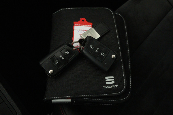 Seat Ibiza 1.0 TSI FR Business Intense (PANORAMADAK, CAMERA, CARPLAY, CRUISE CONTROL ADAPTIEF, PARKEERSENSOREN)