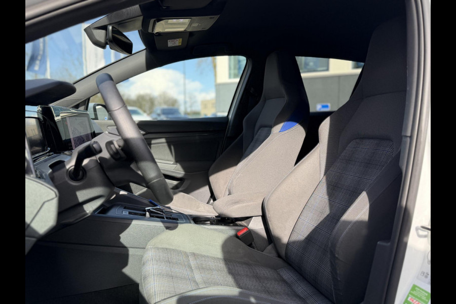 Volkswagen Golf 1.4 eHybrid GTE € 24.900,- VOOR € 22.877,- UW LENTEVOORDEEL € 2.023,-! | RECENT ONDERHOUD GEHAD| STOEL + STUURWIELVERWARMING | ACHTERUITRIJ CAMERA | ADAPTIEVE CRUISE | 19 INCH | INCL. 12 MND BOVAG GARANTIE