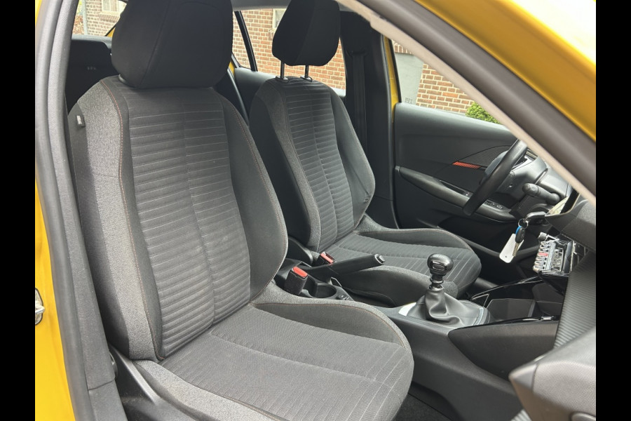 Peugeot 208 1.2 100pk Act. Pack Navi, CarPlay, PDC, LM-velgen