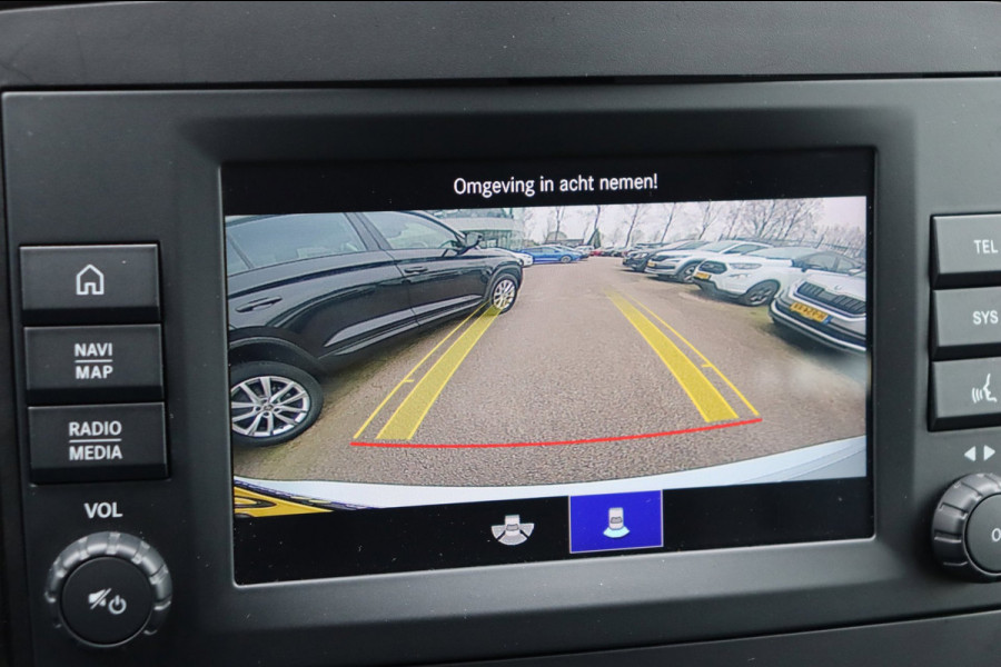 Mercedes-Benz EVITO TOURER PRO L3 90 kWh 350km 9-persoons l-vloerrail el.schuifdeuren snelladen leer+vw 47.940,-incl.btw