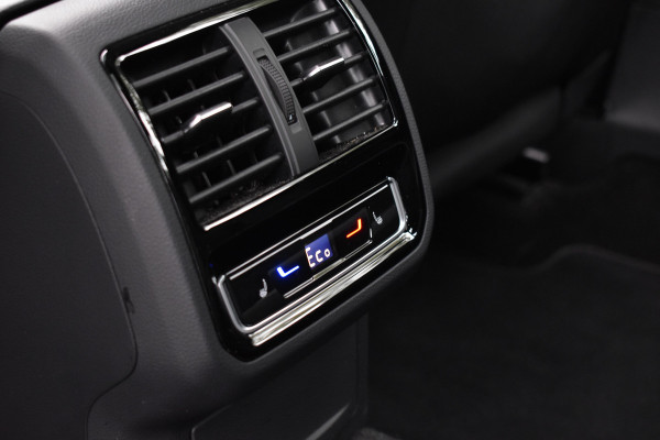 Volkswagen Arteon Shooting Brake eHYBRID 218PK DSG ELEGANCE BUSINESS+ LEDER/VIRTUAL/PANORAMADAK