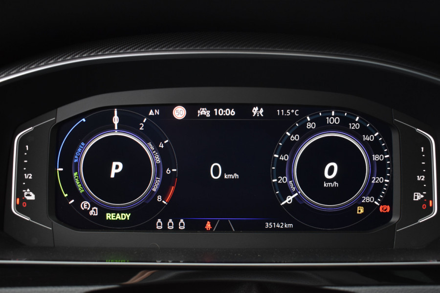 Volkswagen Arteon Shooting Brake eHYBRID 218PK DSG ELEGANCE BUSINESS+ LEDER/VIRTUAL/PANORAMADAK