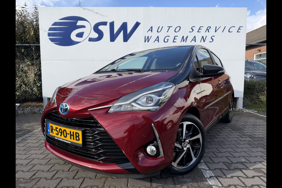Toyota Yaris 1.5 Hybrid Bi-Tone | CarPlay | Camera | Keyless | 16 inch