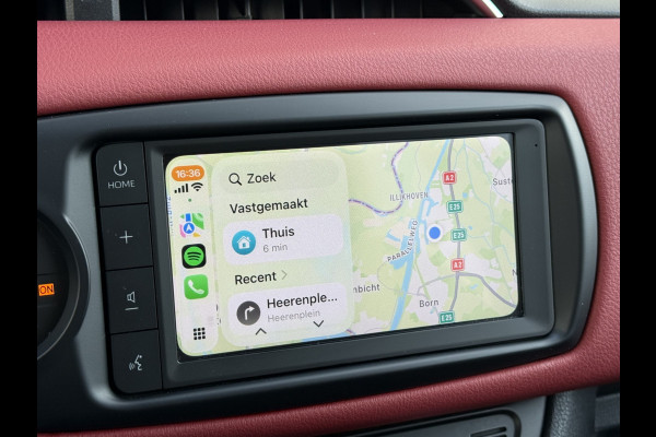 Toyota Yaris 1.5 Hybrid Bi-Tone | CarPlay | Camera | Keyless | 16 inch