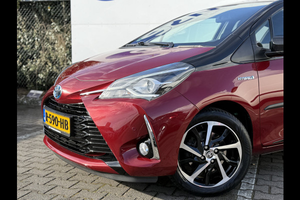 Toyota Yaris 1.5 Hybrid Bi-Tone | CarPlay | Camera | Keyless | 16 inch