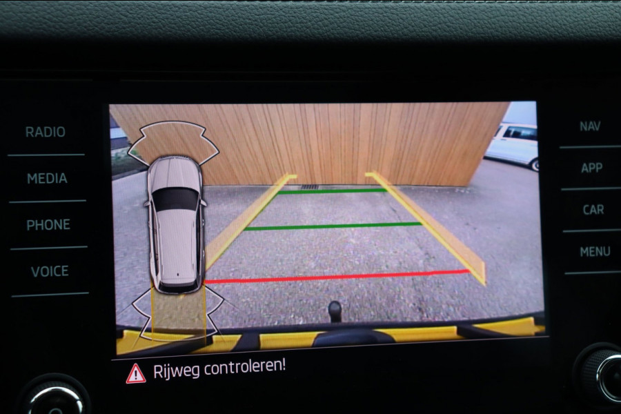 Škoda Kodiaq 1.5 TSI Sportline Business schuifdak stuur+stoelverw. el.klep+trekhaak canton