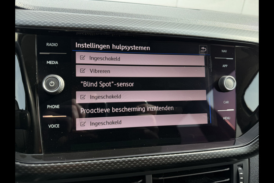 Volkswagen T-Cross 1.0 TSI Life | Navi | Carplay | Adap. Cruise | PDC | Blind-Spot