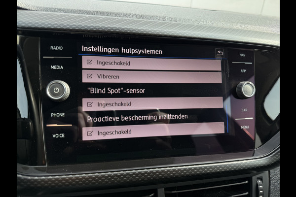 Volkswagen T-Cross 1.0 TSI Life | Navi | Carplay | Adap. Cruise | PDC | Blind-Spot