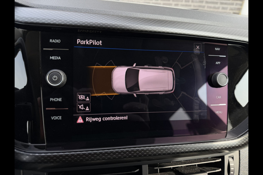 Volkswagen T-Cross 1.0 TSI Life | Navi | Carplay | Adap. Cruise | PDC | Blind-Spot