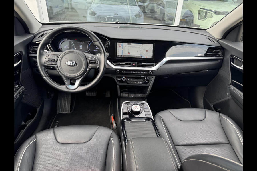 Kia e-Niro ExecutiveLine 64 kWh | JBL audio | Stoel verwarming en ventilatie | Stuurverwarming | Lederen | Dodehoek detectie | Navigatie | Apple Carplay / Android Auto | Elektrisch bedienbare bestuurdersstoel met geheugen