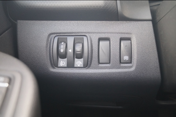 Renault Clio Estate 0.9 TCe 90pk Limited -NAVI-AIRCO-PDC-TREKHAAK-LED-