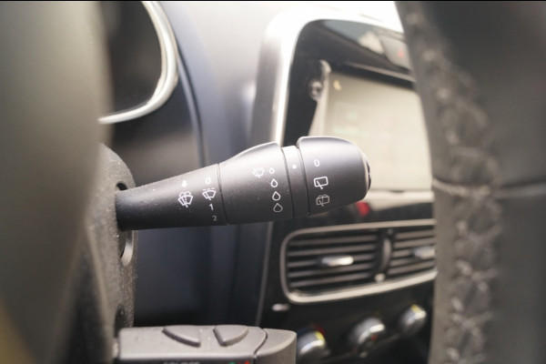 Renault Clio Estate 0.9 TCe 90pk Limited -NAVI-AIRCO-PDC-TREKHAAK-LED-