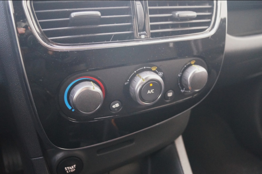Renault Clio Estate 0.9 TCe 90pk Limited -NAVI-AIRCO-PDC-TREKHAAK-LED-