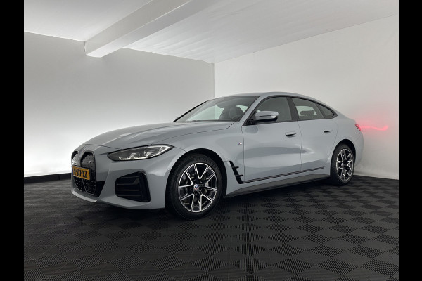 BMW i4 eDrive40 84 kWh [ 3-Fase ] (INCL.BTW) *LEATHER-MICROFIBRE | FULL-LED | ADAPTIVE-CRUISE | HEATED-SPORTSEATS | CAMERA | DAB | WIDESCREEN-DIGI-COCKPIT | NAVI-FULLMAP | ECC | PDC | 18''ALU*