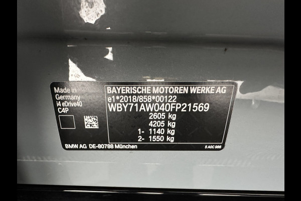 BMW i4 eDrive40 84 kWh [ 3-Fase ] (INCL.BTW) *LEATHER-MICROFIBRE | FULL-LED | ADAPTIVE-CRUISE | HEATED-SPORTSEATS | CAMERA | DAB | WIDESCREEN-DIGI-COCKPIT | NAVI-FULLMAP | ECC | PDC | 18''ALU*