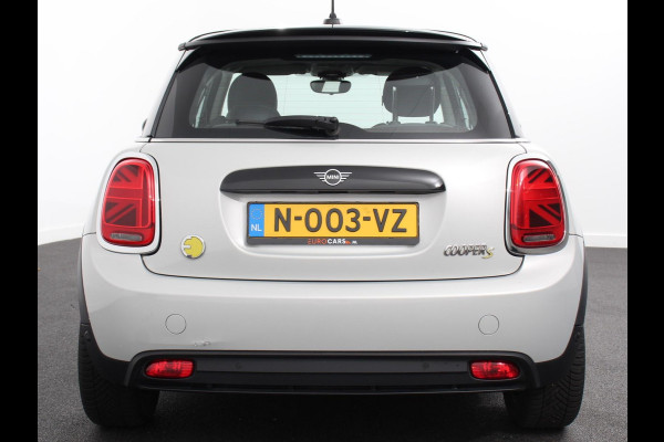 MINI Mini Electric Business Edition 33 kWh | Navigatie | Climate Control | Lichtmetalen Velgen | Dab | Parkeer sensoren