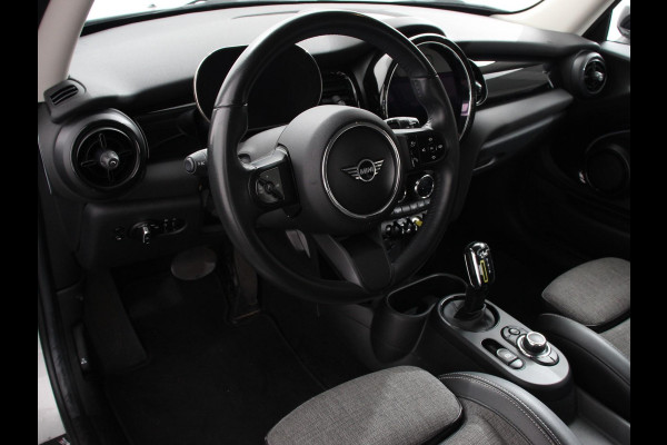 MINI Mini Electric Business Edition 33 kWh | Navigatie | Climate Control | Lichtmetalen Velgen | Dab | Parkeer sensoren