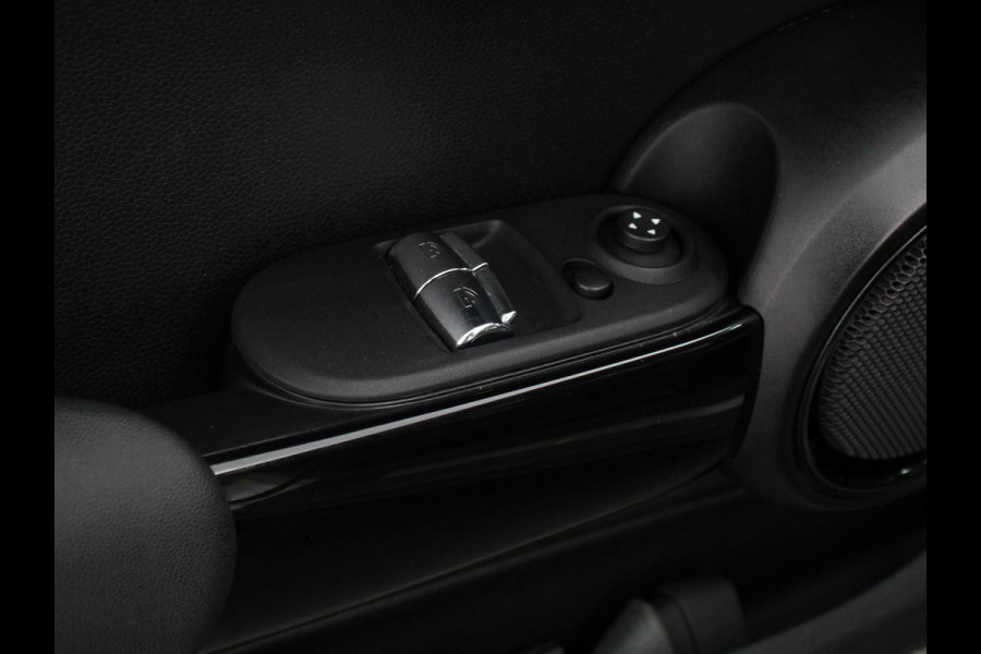 MINI Mini Electric Business Edition 33 kWh | Navigatie | Climate Control | Lichtmetalen Velgen | Dab | Parkeer sensoren