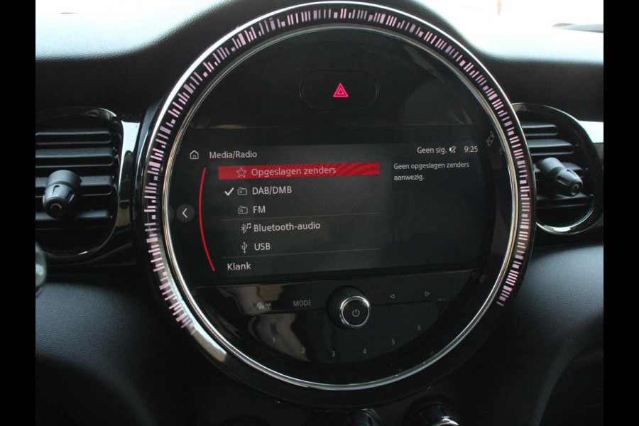 MINI Mini Electric Business Edition 33 kWh | Navigatie | Climate Control | Lichtmetalen Velgen | Dab | Parkeer sensoren