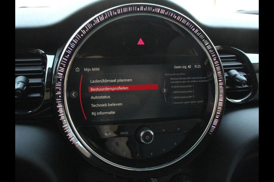 MINI Mini Electric Business Edition 33 kWh | Navigatie | Climate Control | Lichtmetalen Velgen | Dab | Parkeer sensoren