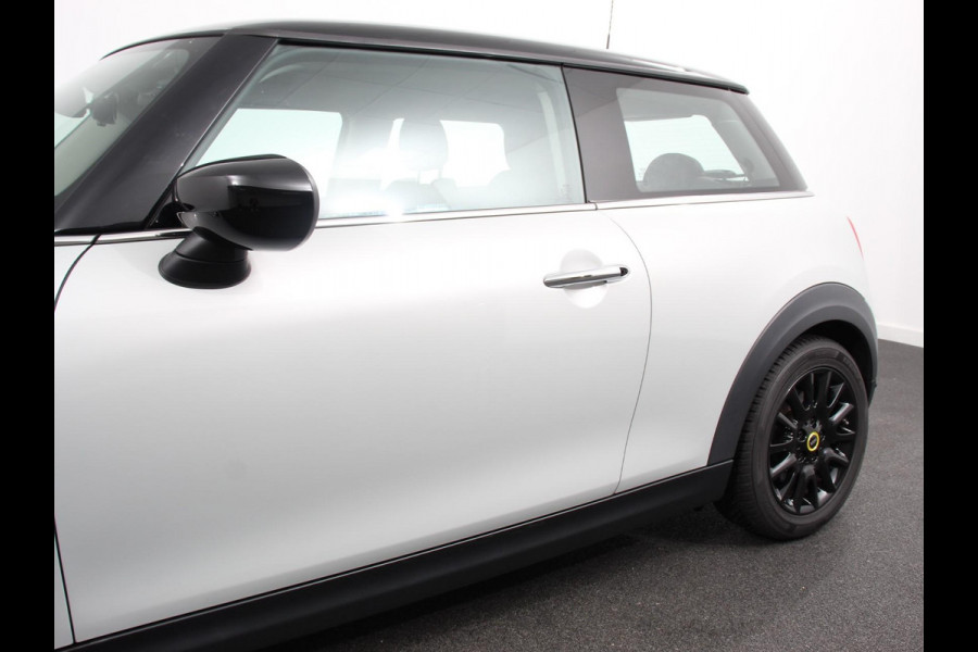 MINI Mini Electric Business Edition 33 kWh | Navigatie | Climate Control | Lichtmetalen Velgen | Dab | Parkeer sensoren