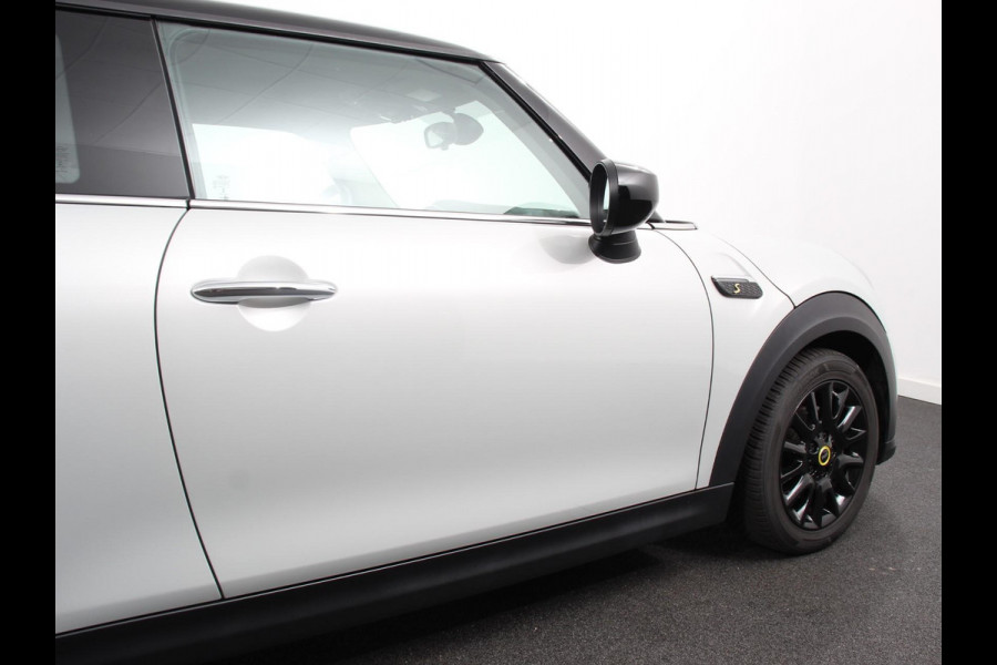 MINI Mini Electric Business Edition 33 kWh | Navigatie | Climate Control | Lichtmetalen Velgen | Dab | Parkeer sensoren