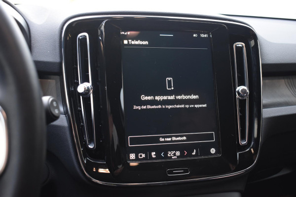 Volvo EX40 Single Motor Extended Range Ultra 82 kWh Extra getint glas / 360 Camera / 20'' velgen / Panoramadak / Zwart dak / Harman Kardon / Microtech/Nubuck