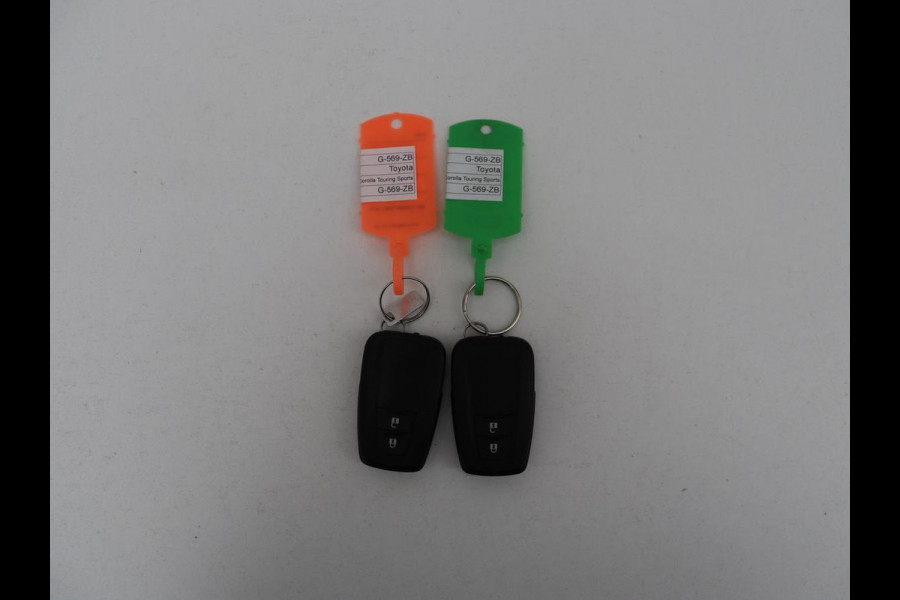 Toyota Corolla Touring Sports 2.0 Hybrid Style | Trekhaak | Stoelverwarming | Cruise Control | Navigatie | Camera | Carplay | Full LED | DAB | Climate control | Head-up