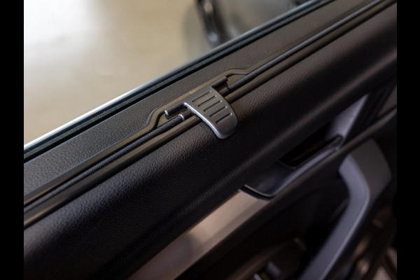 Audi Q5 55 TFSI e S edition / 368pk / Panorama dak / Keyless / Stoelverwarming /