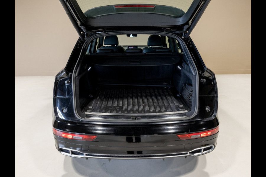 Audi Q5 55 TFSI e S edition / 368pk / Panorama dak / Keyless / Stoelverwarming /