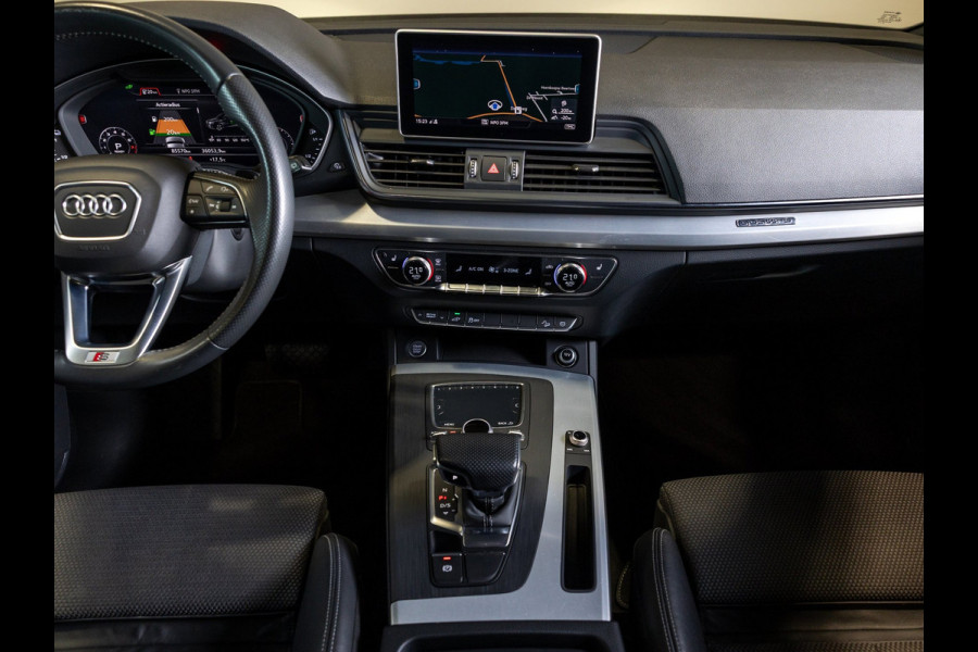 Audi Q5 55 TFSI e S edition / 368pk / Panorama dak / Keyless / Stoelverwarming /