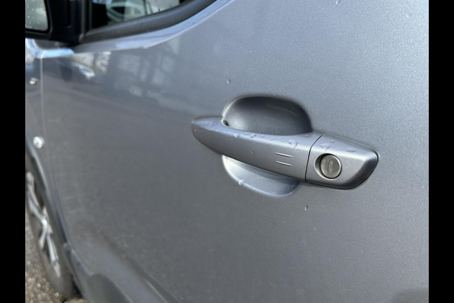 Peugeot e-Rifter EV GT 50 kWh VAN € 26.900,- VOOR € 24.440,- UW LENTEVOORDEEL € 2.460,-! | 3-FASE LADER SOH 100% | 10.000 KM UNIEKE KM-STAND | WINTERPACK | KEYLESS + KEYLESS GO | FULL OPTIONS | DIRECT LEVERBAAR | ONDERHOUD GEHAD | INCLUSIEF 12 MND BOVAG GARANTIE |