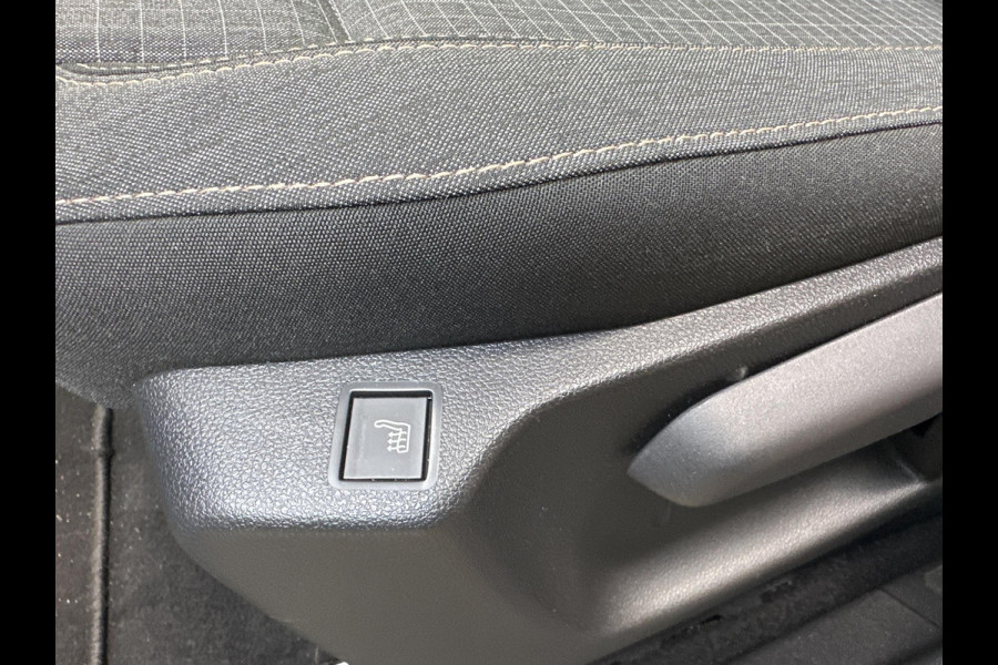 Peugeot e-Rifter EV GT 50 kWh VAN € 26.900,- VOOR € 24.440,- UW LENTEVOORDEEL € 2.460,-! | 3-FASE LADER SOH 100% | 10.000 KM UNIEKE KM-STAND | WINTERPACK | KEYLESS + KEYLESS GO | FULL OPTIONS | DIRECT LEVERBAAR | ONDERHOUD GEHAD | INCLUSIEF 12 MND BOVAG GARANTIE |