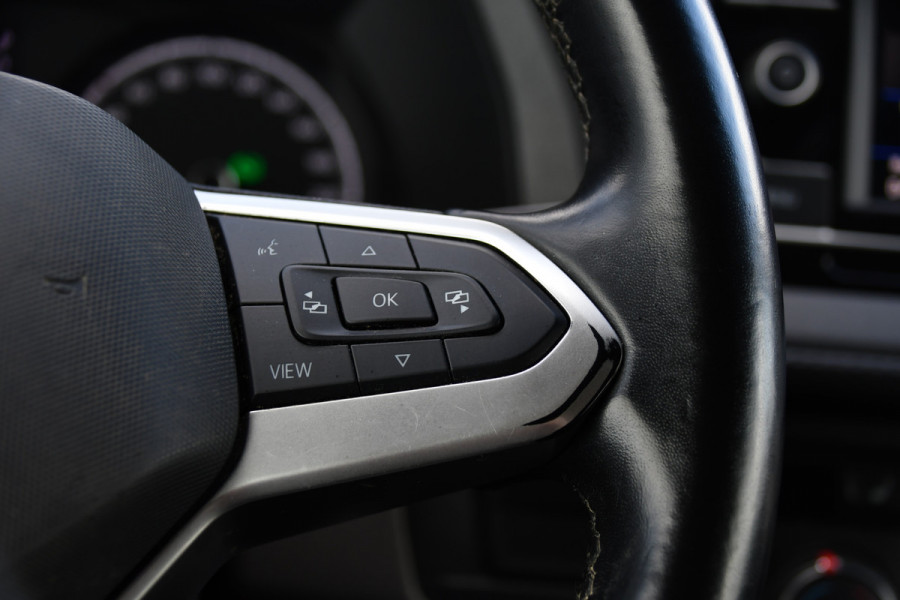 Volkswagen Transporter 2.0 TDI L2H1 DC PB Edition Camera, Carplay, Stoelverwarming, Sensoren, multimedia, 150pk, Automaat, 6 Zits, Uniek!