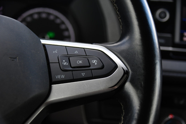 Volkswagen Transporter 2.0 TDI L2H1 DC PB Edition Camera, Carplay, Stoelverwarming, Sensoren, multimedia, 150pk, Automaat, 6 Zits, Uniek!