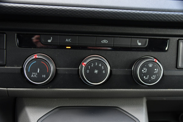 Volkswagen Transporter 2.0 TDI L2H1 DC PB Edition Camera, Carplay, Stoelverwarming, Sensoren, multimedia, 150pk, Automaat, 6 Zits, Uniek!