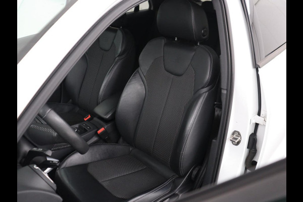 Audi Q2 35 TFSI S Edition | Leder | Automaat | Cruise Control | Navigatie | Trekhaak afneemaar | LED | DAB | Bleutooth