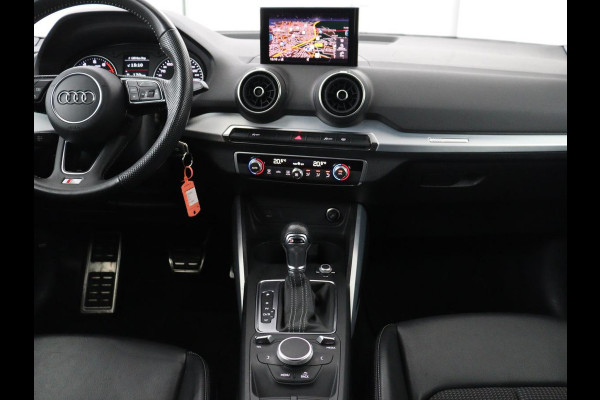 Audi Q2 35 TFSI S Edition | Leder | Automaat | Cruise Control | Navigatie | Trekhaak afneemaar | LED | DAB | Bleutooth
