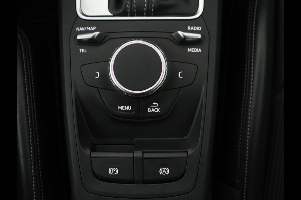 Audi Q2 35 TFSI S Edition | Leder | Automaat | Cruise Control | Navigatie | Trekhaak afneemaar | LED | DAB | Bleutooth