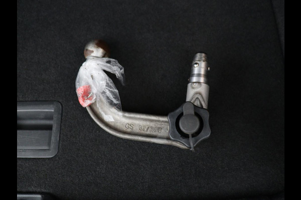 Audi Q2 35 TFSI S Edition | Leder | Automaat | Cruise Control | Navigatie | Trekhaak afneemaar | LED | DAB | Bleutooth