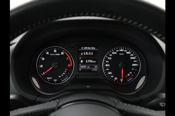 Audi Q2 35 TFSI S Edition | Leder | Automaat | Cruise Control | Navigatie | Trekhaak afneemaar | LED | DAB | Bleutooth