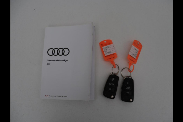 Audi Q2 35 TFSI S Edition | Leder | Automaat | Cruise Control | Navigatie | Trekhaak afneemaar | LED | DAB | Bleutooth