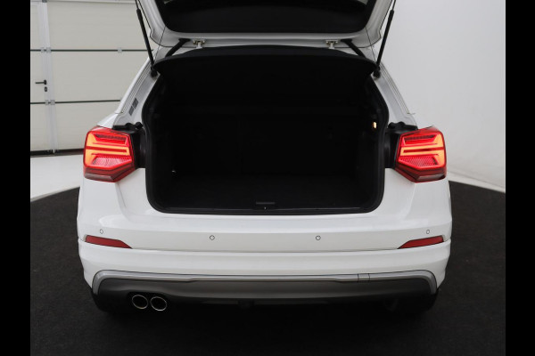 Audi Q2 35 TFSI S Edition | Leder | Automaat | Cruise Control | Navigatie | Trekhaak afneemaar | LED | DAB | Bleutooth