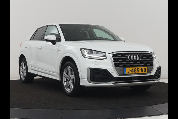 Audi Q2 35 TFSI S Edition | Leder | Automaat | Cruise Control | Navigatie | Trekhaak afneemaar | LED | DAB | Bleutooth
