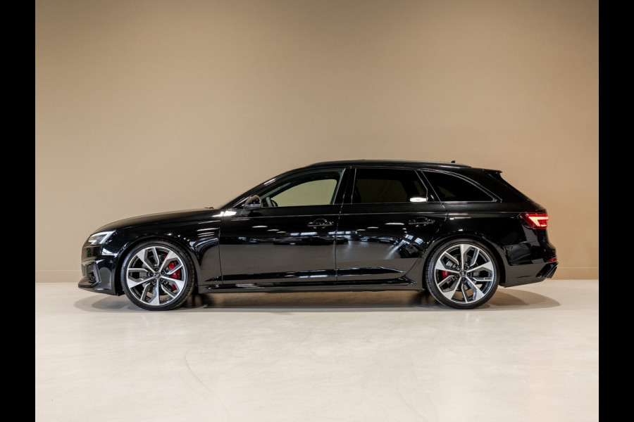 Audi A4 Avant 2.9 TFSI RS 4 quattro / 450pk / Panorama dak / Head up display / Carbon /