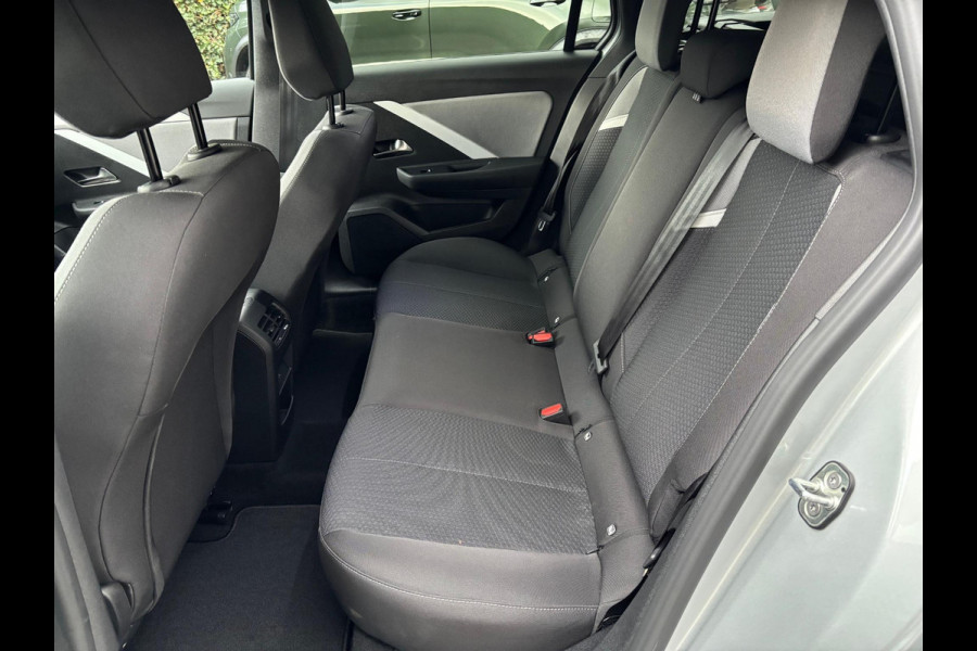 Opel Astra Sports Tourer 1.2 Turbo Business Edition | AGR stoelen | Rijklaar geleverd incl 12 maanden BOVAG garantie |