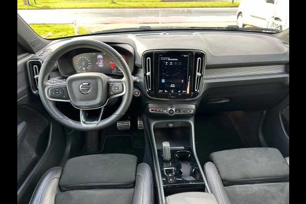 Volvo XC40 1.5 T4 Recharge R-Design 1e Eigenaar211PK! Dealer Onderhouden! Nette Auto! Plug in Hybride