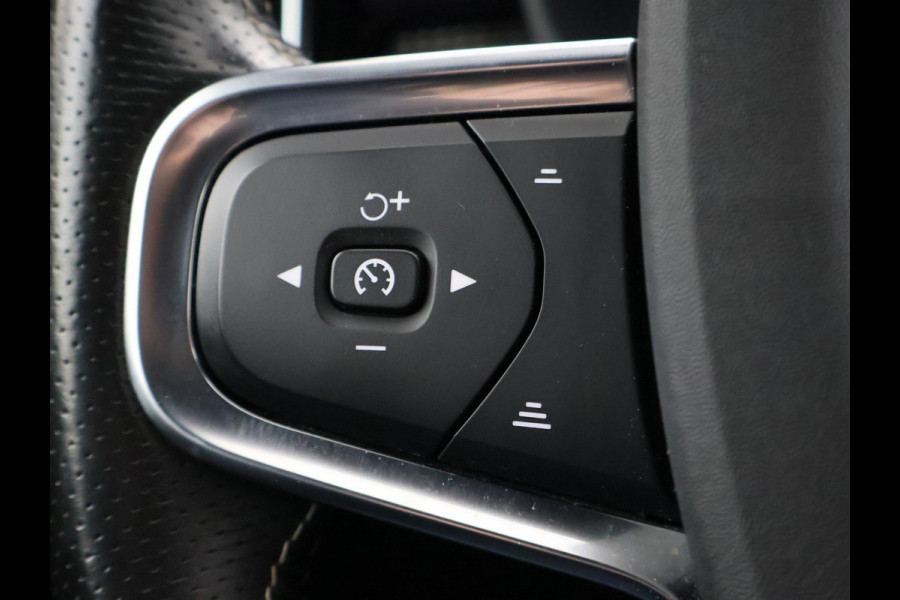 Volvo XC40 RECHARGE P8 408 PK AWD R-DESIGN + 19 INCH | ADAPTIVE CRUISE | APPLE CARPLAY | ANDROID AUTO