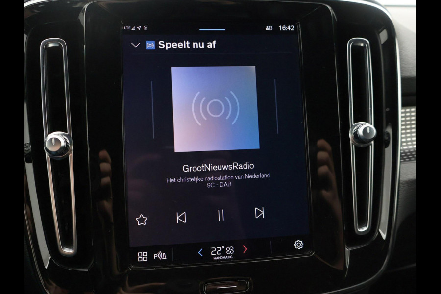 Volvo XC40 RECHARGE P8 408 PK AWD R-DESIGN + 19 INCH | ADAPTIVE CRUISE | APPLE CARPLAY | ANDROID AUTO