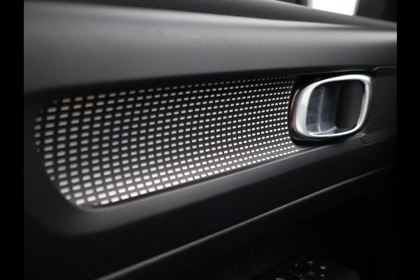 Volvo XC40 RECHARGE P8 408 PK AWD R-DESIGN + 19 INCH | ADAPTIVE CRUISE | APPLE CARPLAY | ANDROID AUTO